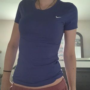 Basic purple Nike Tee 🔥